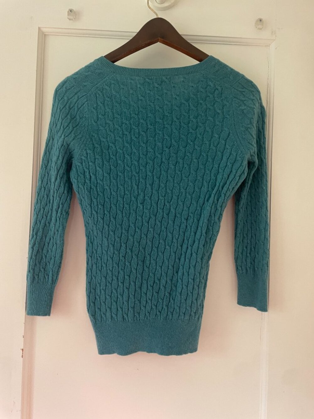 Banana Republic Cashmere sweater in Teal, Cable Knit XS Petite - Picture 5 of 9